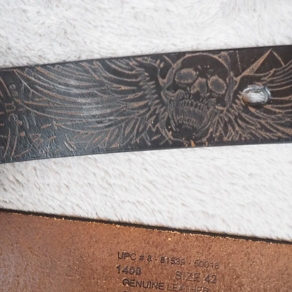 Y2k Style Mens Sz 42 Tooled Leather Belt‎ Screaming Skulls Wings Compass